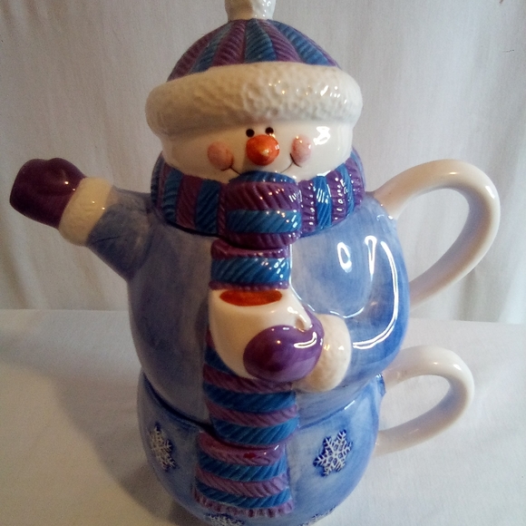 Christmas blue snowman teapot And cup . Beautiful Condition - Picture 2 of 12